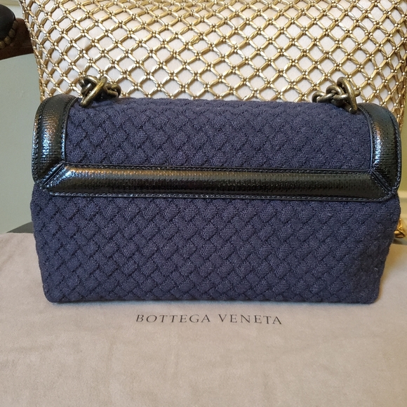 BOTTEGA VENETA LIKE NEW Intrecciato Knit Olimpia Knot Bag - Picture 7 of 13
